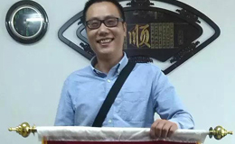 何先生表示對婚介的感謝！
