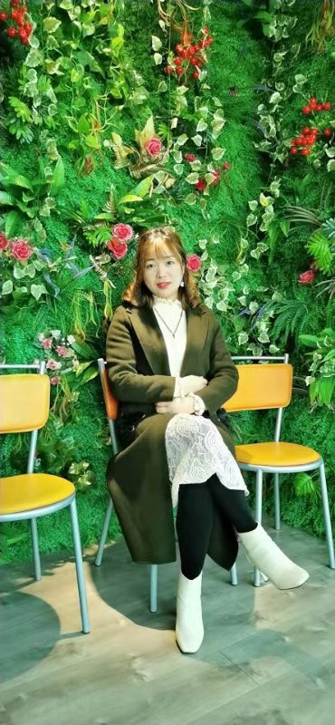 潘女士