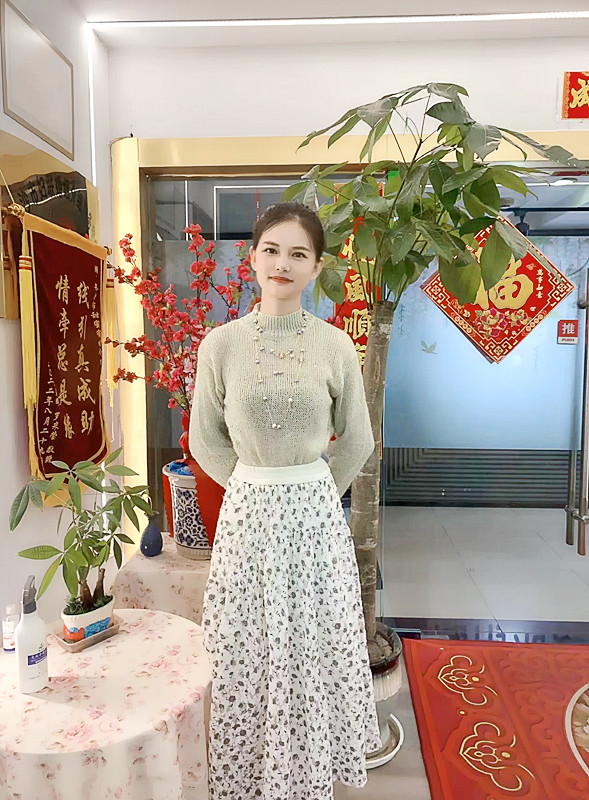 曾女士