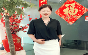 黃女士