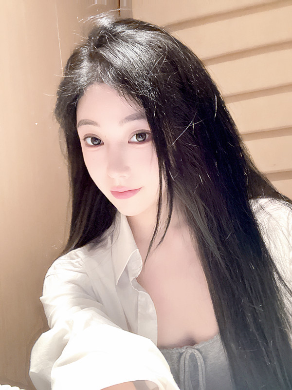 顏小姐