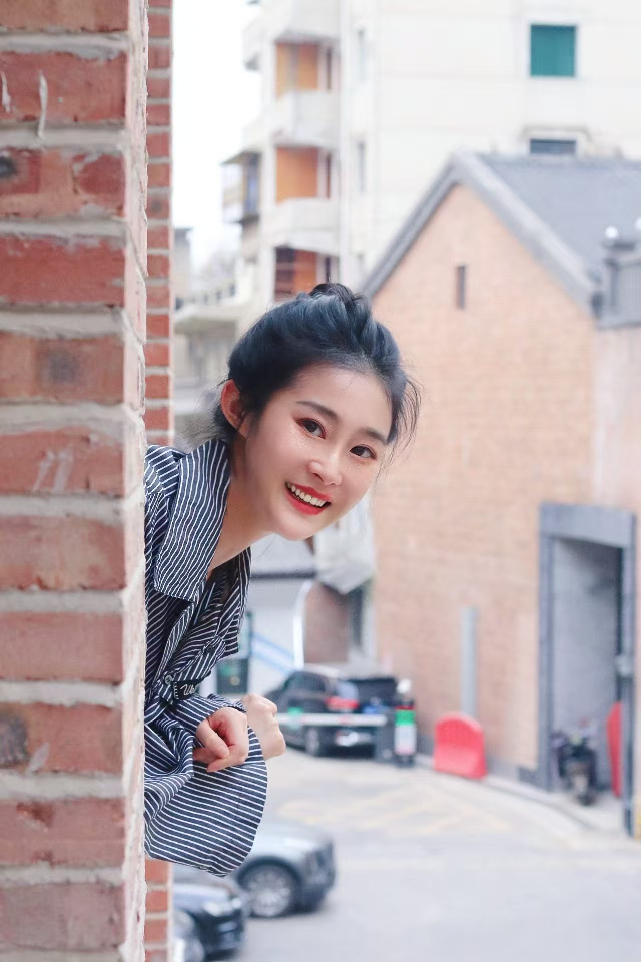 吳小姐