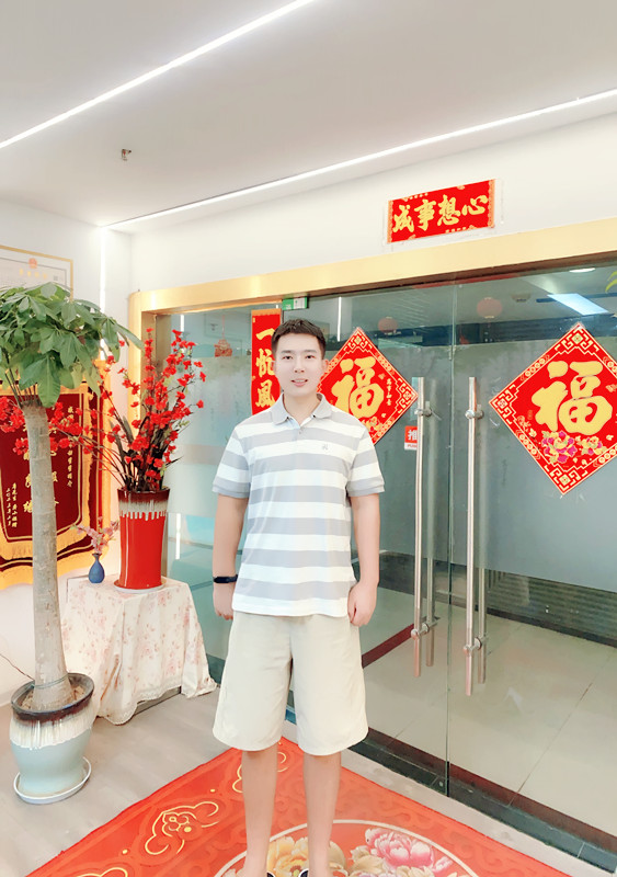 秦先生